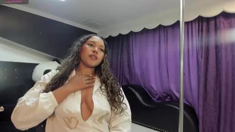 Jimena  online show from 11/20/25, 02:23