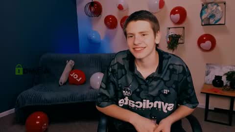 your dream  online show from 02/20/25, 01:57