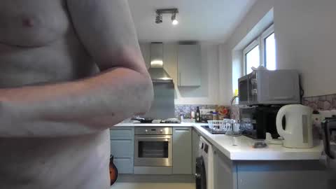 Snapshot of jimmybenido chatting on 05/14/26, 04:47 Jim Redgewell online show from 05/14/26, 04:47