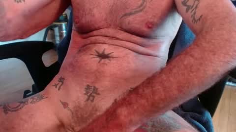 Snapshot of jimshard7x6 chatting on 12/05/24, 09:28 cock model bathing suit model online show from 12/05/24, 09:28