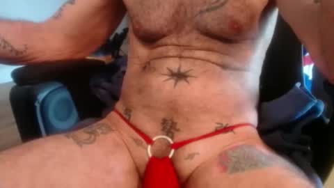 Snapshot of jimshard7x6 chatting on 12/22/25, 09:12 cock model bathing suit model online show from 12/22/25, 09:12