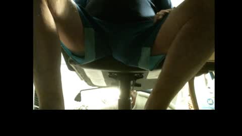 Snapshot of jimsundies chatting on 02/10/25, 04:08 jimwellhung online show from 02/10/25, 04:08