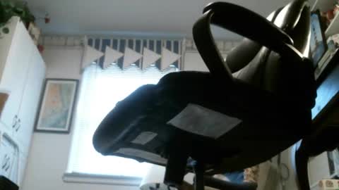 Snapshot of jimsundies chatting on 02/17/25, 01:53 jimwellhung online show from 02/17/25, 01:53