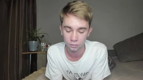 Snapshot of jimyti_bad_boy chatting on 10/28/25, 11:07 jimyti_bad_boy online show from 10/28/25, 11:07