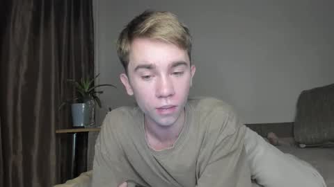 Snapshot of jimyti_bad_boy chatting on 10/30/25, 12:12 jimyti_bad_boy online show from 10/30/25, 12:12