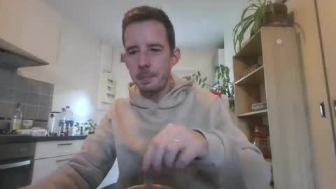 jin16000 online show from 11/11/25, 08:03