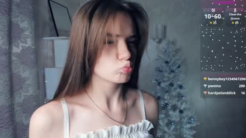 Snapshot of jinny_garland chatting on 12/19/24, 10:13 Jinny online show from 12/19/24, 10:13
