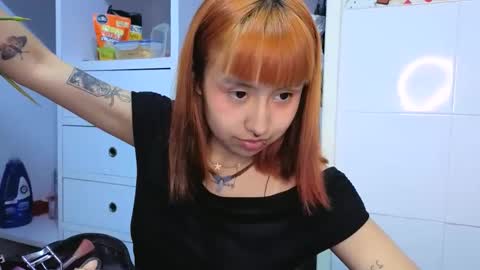 Minaa  online show from 09/09/25, 12:43