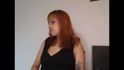 Minaa  online show from 12/02/25, 01:44