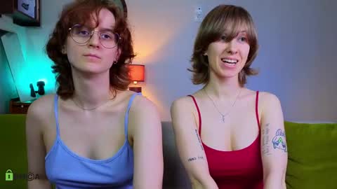 Hey Guys We are Julia ginger  Tina brunette online show from 04/03/26, 07:01