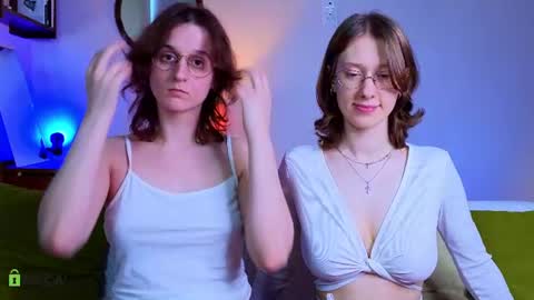 Snapshot of jitoon_exe chatting on 07/08/26, 06:01 Hey Guys We are Julia ginger Tina brunette online show from 07/08/26, 06:01
