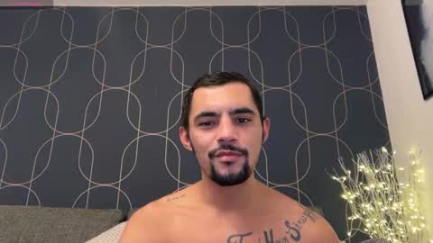 Snapshot of jjaysond chatting on 11/24/25, 03:56 Jayson D online show from 11/24/25, 03:56