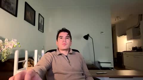 jjd8 online show from 12/01/25, 10:15