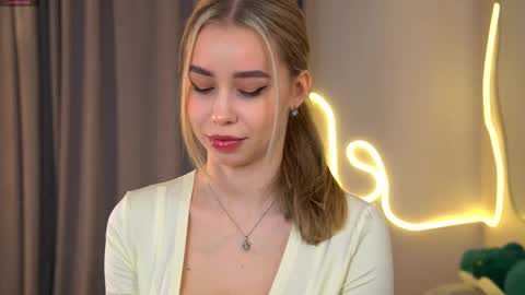 Jenny online show from 10/27/25, 08:29