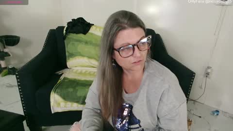 Snapshot of jjjust4fun1985 chatting on 12/05/24, 01:36 Nicole Allen online show from 12/05/24, 01:36