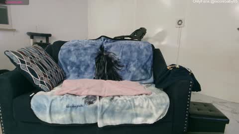 Snapshot of jjjust4fun1985 chatting on 01/10/25, 02:25 Nicole Allen online show from 01/10/25, 02:25