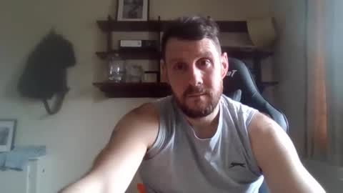 Snapshot of jmakk99 chatting on 03/06/26, 10:45 jmakk99 online show from 03/06/26, 10:45