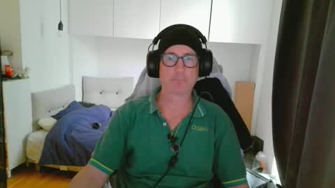 jman2025839798 online show from 05/11/26, 01:39