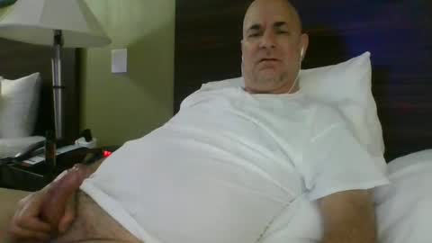 Snapshot of jmichael50 chatting on 02/23/25, 02:40 jmichael50 online show from 02/23/25, 02:40