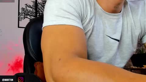 Snapshot of jmortton chatting on 02/13/25, 02:31 IGJmortton online show from 02/13/25, 02:31