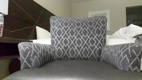 Jmtz4420 online show from 12/14/24, 09:29