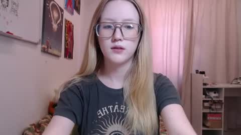 joan_kiss online show from 07/29/26, 04:21