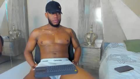 Snapshot of joan_saenz chatting on 01/26/25, 05:13 JOAN SAENZ online show from 01/26/25, 05:13