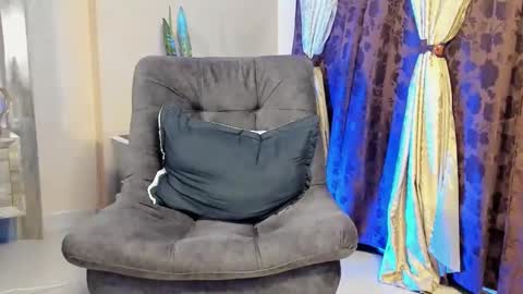 Snapshot of joan_saenz chatting on 02/24/25, 01:13 JOAN SAENZ online show from 02/24/25, 01:13