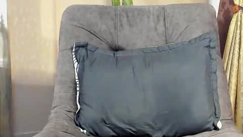 Snapshot of joan_saenz chatting on 02/27/25, 03:36 JOAN SAENZ online show from 02/27/25, 03:36