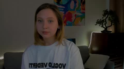 joana_beatris online show from 04/21/26, 12:00