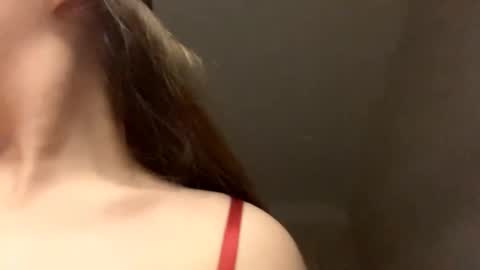 Adel online show from 10/16/25, 08:43