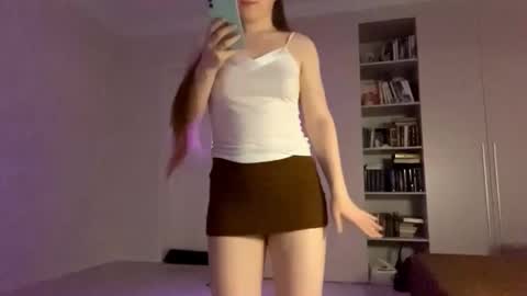 Adel online show from 11/10/25, 08:30