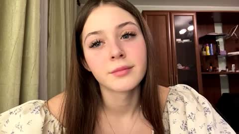 Adel online show from 02/11/26, 06:13