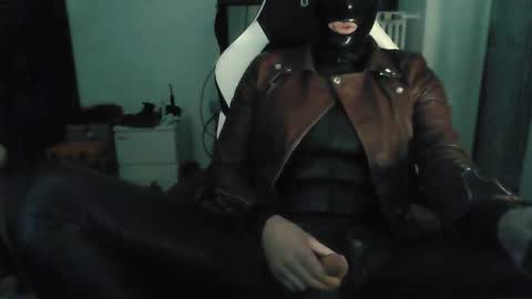 Snapshot of joanesxfree chatting on 11/16/25, 11:32 The sweetest toy online show from 11/16/25, 11:32