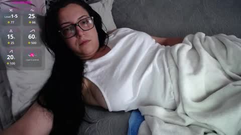 Snapshot of joanna_cw chatting on 09/28/25, 02:33 Jo online show from 09/28/25, 02:33