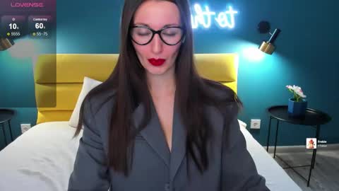 Joan online show from 02/03/26, 01:26