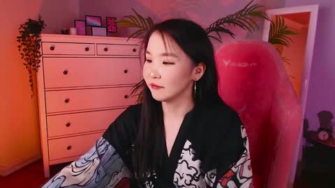 Amina online show from 02/09/25, 12:30