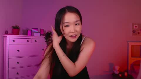 Amina online show from 03/05/25, 12:33