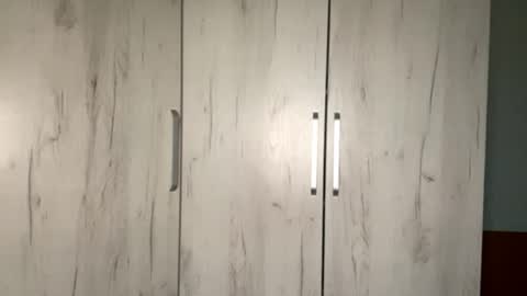 Mila online show from 04/23/26, 12:29