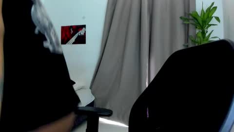 Snapshot of joe23___ chatting on 02/05/26, 05:17 Joe online show from 02/05/26, 05:17