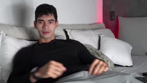 joe_steel1 online show from 11/02/25, 12:24