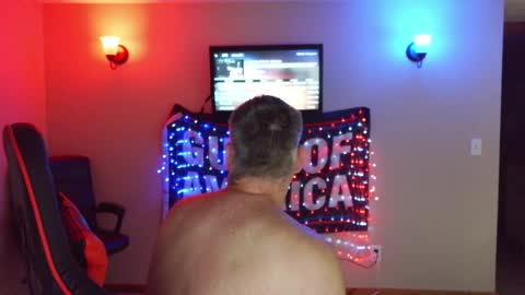 Snapshot of joejoe__ chatting on 05/25/26, 12:33 joejoe__ online show from 05/25/26, 12:33