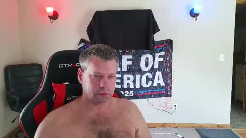 Snapshot of joejoe__ chatting on 06/14/26, 04:42 joejoe__ online show from 06/14/26, 04:42