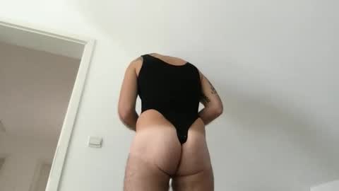 joejose03 online show from 10/19/25, 09:54