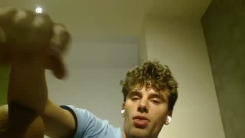 Snapshot of joel_friendly chatting on 07/08/26, 01:37 JOEL online show from 07/08/26, 01:37