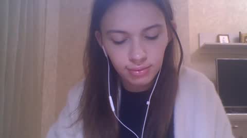 Snapshot of joelbigalk chatting on 10/16/25, 04:30 Jennifer online show from 10/16/25, 04:30