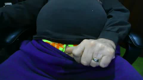 joeyballs123 online show from 02/04/26, 05:41