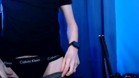 joeyfreeman95 online show from 04/23/26, 02:41