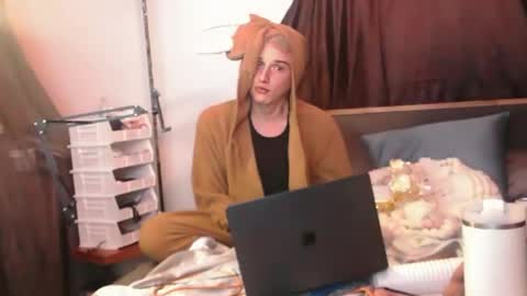 Snapshot of joeyrightino chatting on 07/21/26, 08:38 Joeyrightino online show from 07/21/26, 08:38