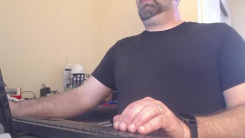 Snapshot of joeystr0ker chatting on 04/03/26, 10:30 joeystr0ker online show from 04/03/26, 10:30